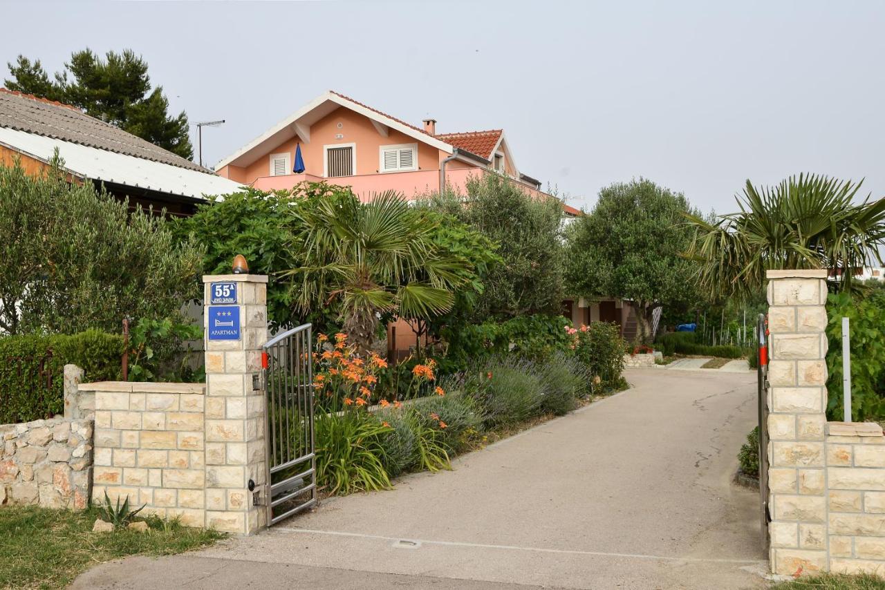 Apartment Olive Jovici  エクステリア 写真