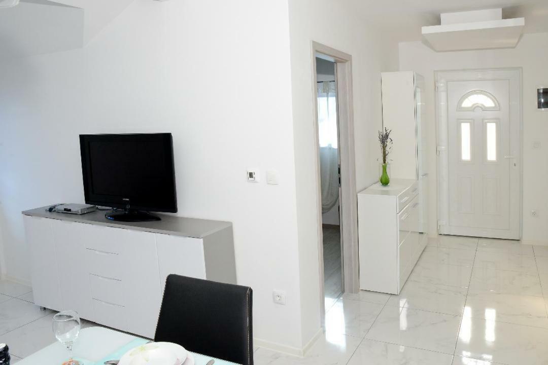Apartment Olive Jovici  エクステリア 写真